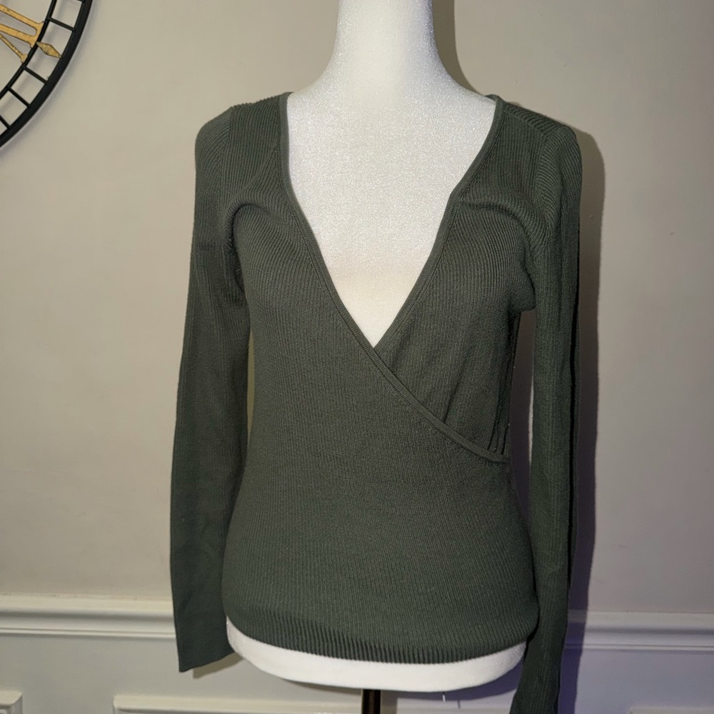 Women's Leith Olive Green Wrap Sweater Size Medium